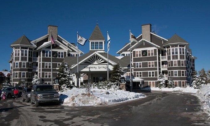 Snowshoe Hotel | Allegheny Springs
