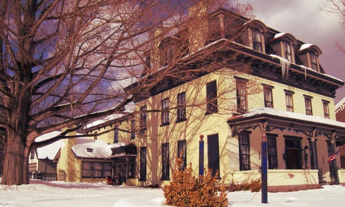 Hollidaysburg Bed & Breakfast | Allegheny Street Bed & Breakfast