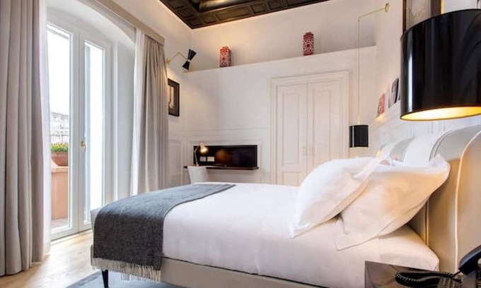 Repubblica Apartment | Alloggia in un attico con terrazza