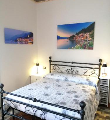 Mariano Comense House | Alloggio con bagno PVT e aree relax