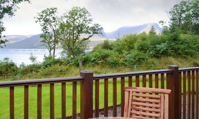 Strathcarron Cottage | Allt Beag (Little Streams)