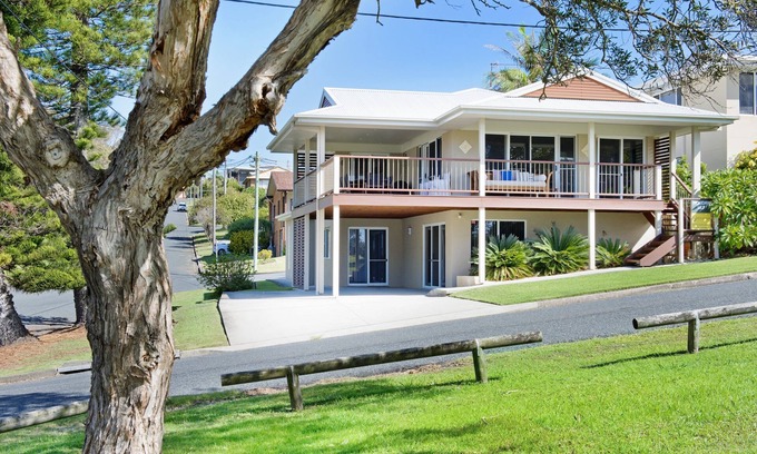 Bonny Hills House | Allure by the Sea - beachfront luxury home