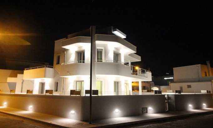 Torre Santa Sabina Bed & Breakfast | Almare' B&b