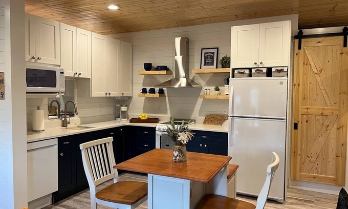 Pleasant View Apartment | Almost Nashville nBrand NEW studio apartment!