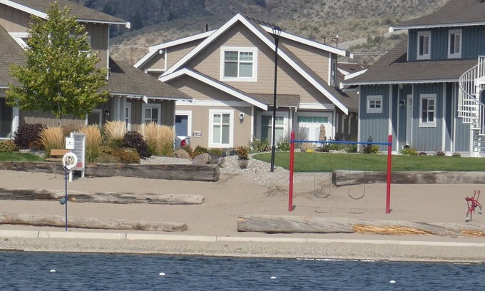 Okanagan-Similkameen House | Almost on the beach and near the pools. Mild winters but close to a ski hill!