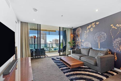 Broadbeach Apartment | 'Aloft at Oracle' A Stunning Beachside Resort