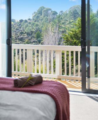 Redvale House | Alpaca Manor Auckland