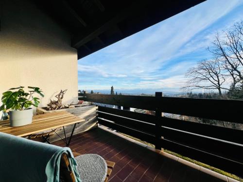 Hoechenschwand Apartment | Alpenblick, Garagenplatz & zwei Balkone