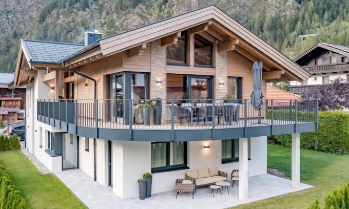 Unterlaengenfeld House | Alpenchalet by Interhome