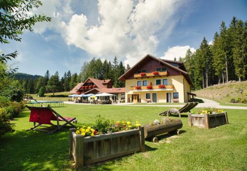 Wolfsberg House | Alpengasthaus Gießlhütte