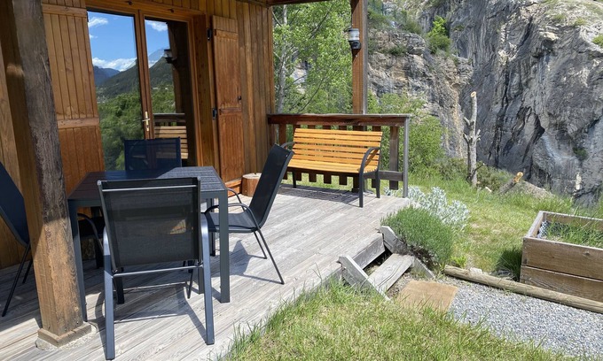 Les Vigneaux Apartment | Alpes Ecrins, Chalet in an exceptional location - Chamois
