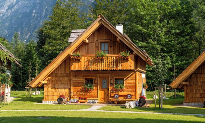 Ukanc Ski Chalet | ALPIK Chalets - Bohinj - Chalet RAVBŠIC - Mountain&River view, Fireplace, Sauna