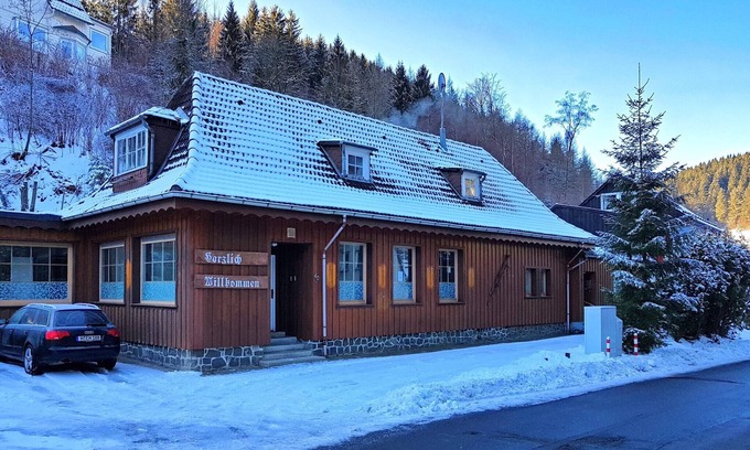 Wildemann Apartment | Alpine Escape in Wildemann