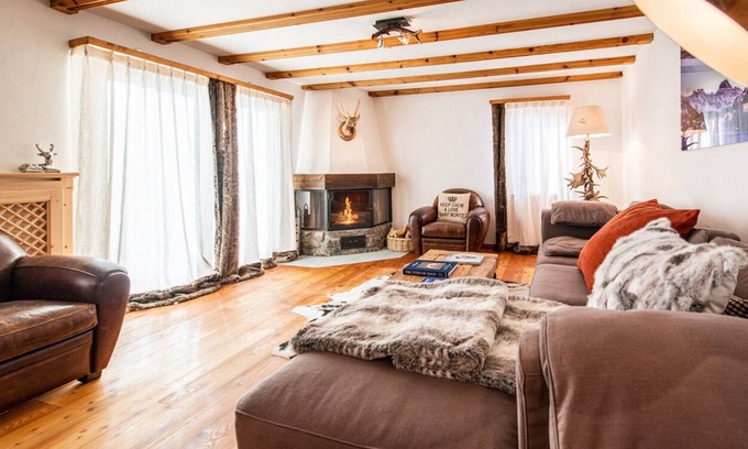 La Punt-Chamues-ch Apartment | Alpine Ski apartment close to Corviglia, St Moritz
