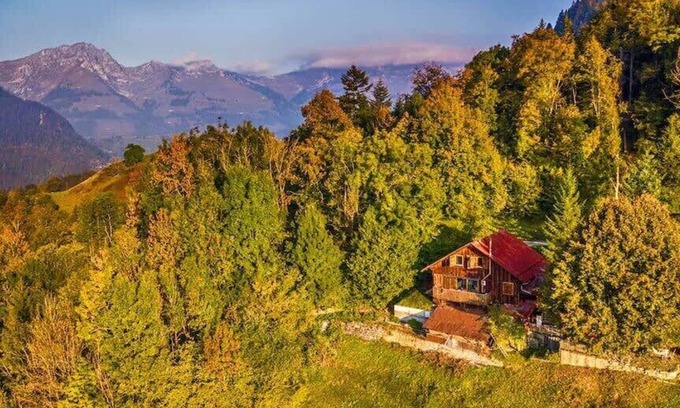 Rossiniere Ski Chalet | Alps Chalet for Big Group with Sauna & Yoga Terrace