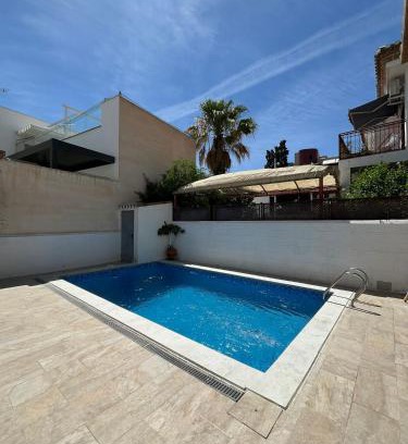 Zaidin Apartment | Alquibla relax y armonía con piscina junto a restaurantes y supermercados