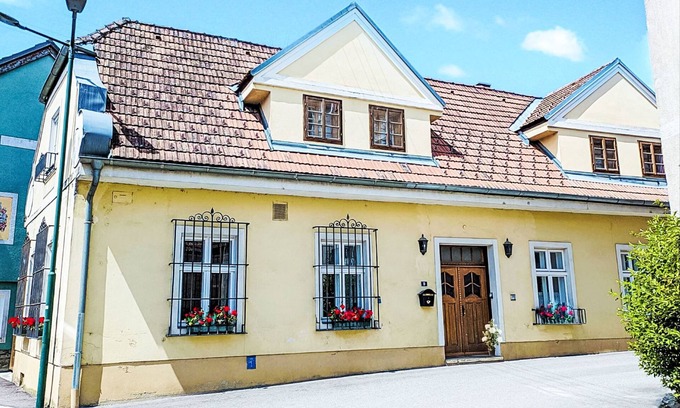 Aggsbach Markt Apartment | Alte Post by Interhome