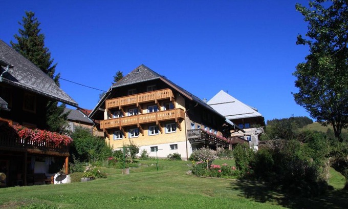 Bernau House | Alter-Kaiserhof
