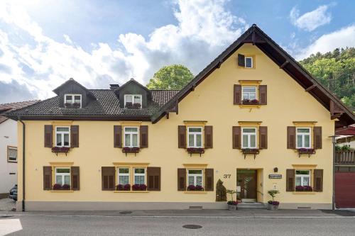 Bad Peterstal-Griesbach Apartment | Altes Forsthaus - Fewo Bianca