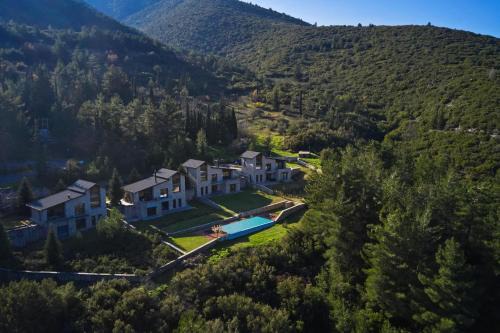 Amfikleia-Elateia Ski Chalet | Alti Parnassos Residences