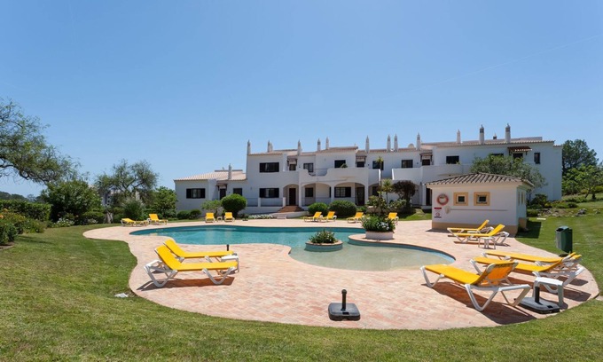 Portimao Apartment | Alto do Vale by LovelyStay