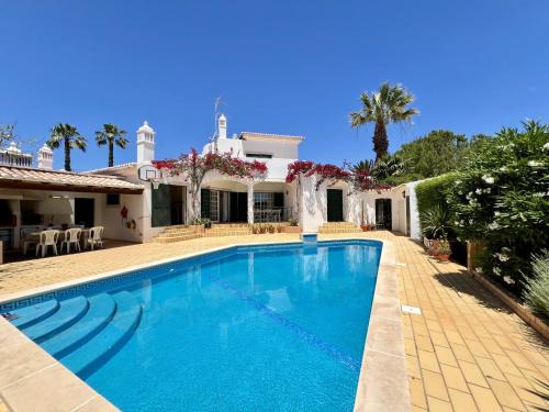 Unhais da Serra Villa | Alvor Traditional Villa With Pool by Homing
