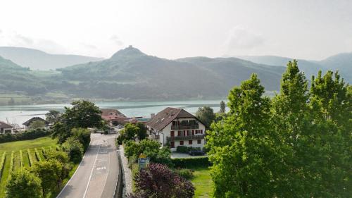 Seestrasse Apartment | Am See Apartments