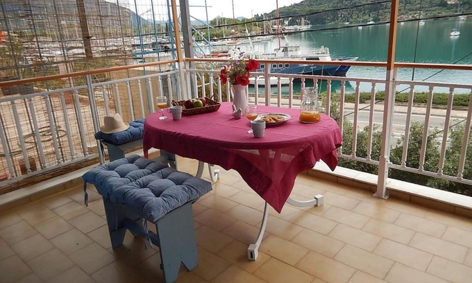 Vlicho House | Amali
