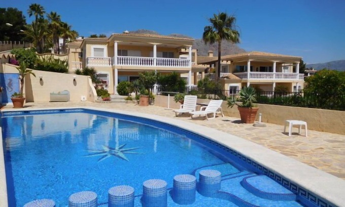 La Colina Apartment | Amanecer by Interhome