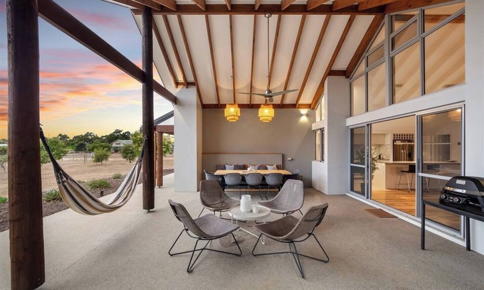 Quindalup House | Amaroo Luxe Hinterland Farmhouse Studio