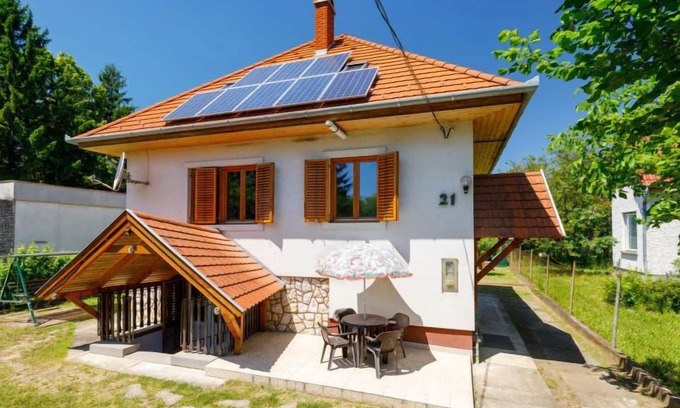 Balatonakarattya House | Amaryllis by Interhome