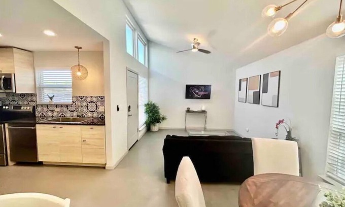 Franklin Park Apartment | Amazing 2Bd home near Downtownn