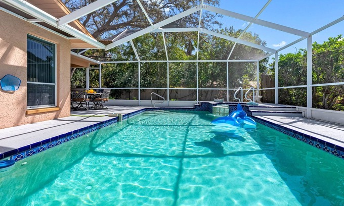 Tarpon Springs House | Amazing 3BR 2BA Pool House – Relax & Unwind!
