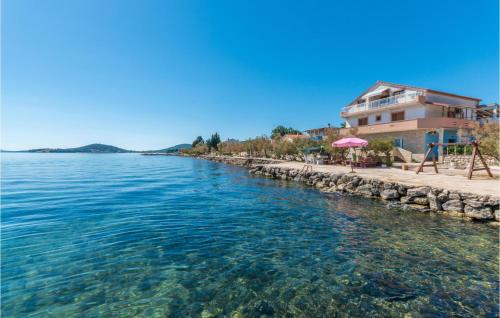 Nevidane Apartment | Amazing Apartment In Nevidane With Wifi