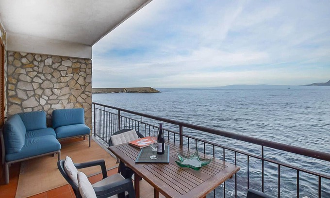 Scilla Apartment | Amazing apartment in Scilla with WiFi