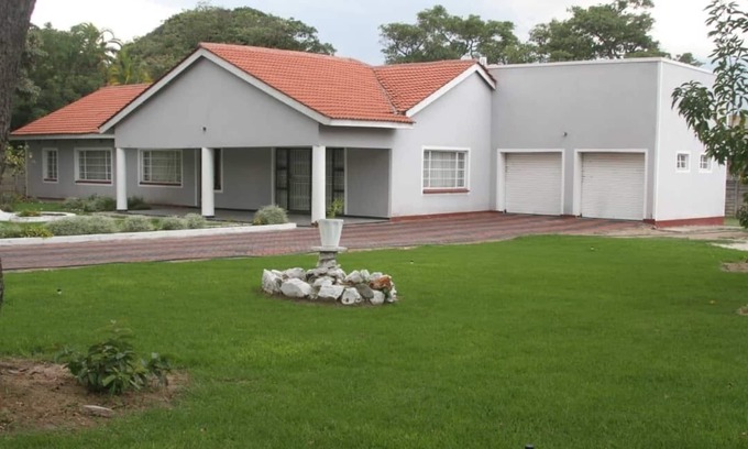 Harare House | Amazing Guest House - short stay accommodation