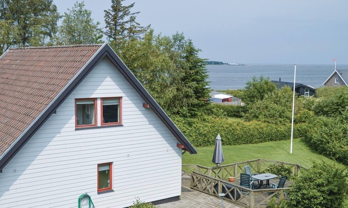 Hvalpsund House | Amazing home in Farsø