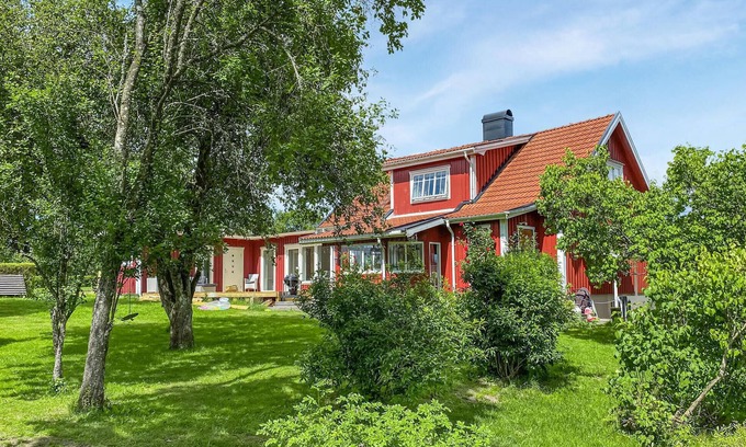 Oskarstrom House | Amazing home in Havstenshult with sauna