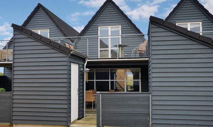 Henne House | Amazing home in Henne with WiFi