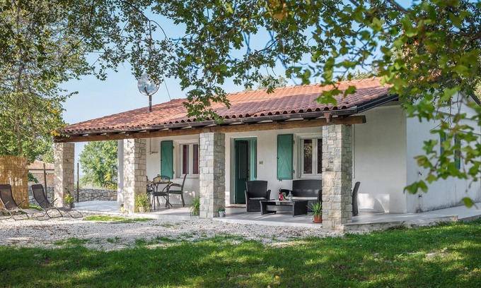 Brajkovici House | Amazing home in Kanfanar with kitchen