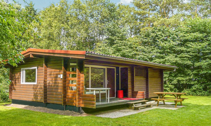Meppen House | Amazing home in Meppen with kitchen