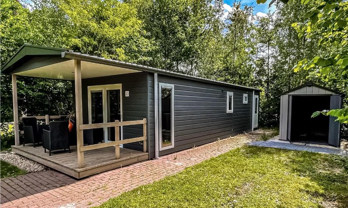 Oosterwolde House | Amazing Home In Oosterwolde With Wifi