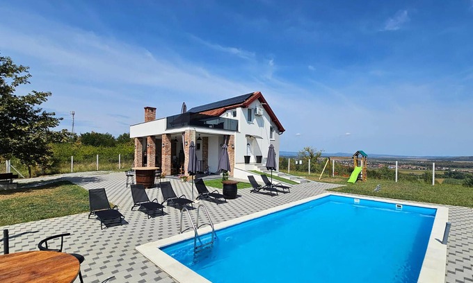Pleternica House | Amazing home in Pleternica