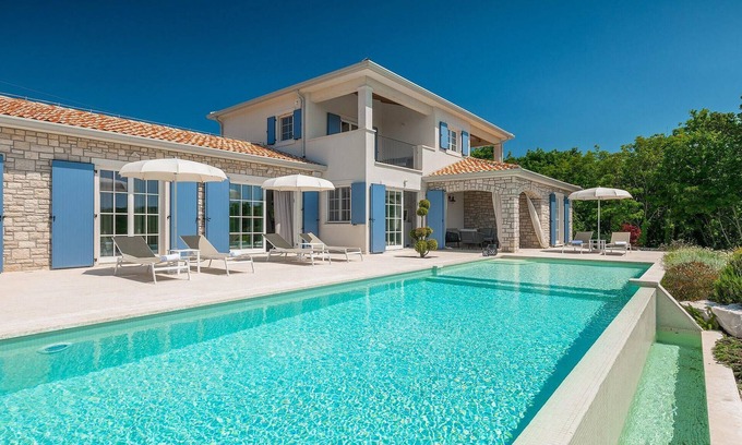 Strpacici House | Amazing home in Porec with sauna
