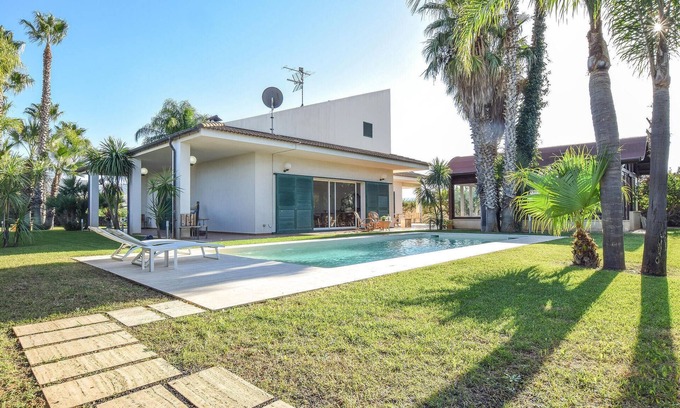 Vittoria House | Amazing home in Vittoria (RG)