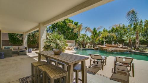 Litchfield Park House | Amazing Litchfield Estate With Backyard Oasis