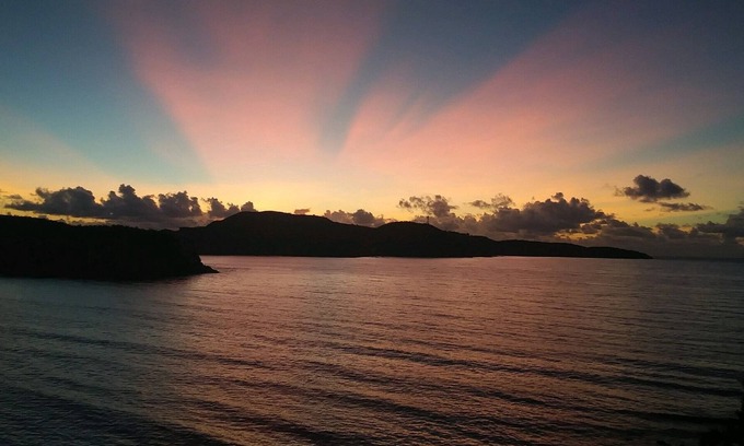 Bolongo Bay Condo | Amazing Ocean Front Views 2bd-2bth Condo at Bolongo Beach With SUV!!