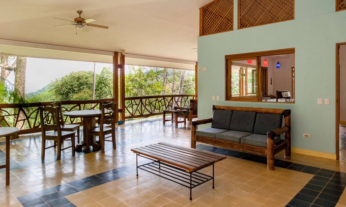 Portalon House | Amazing Ocean View Vacation Rental