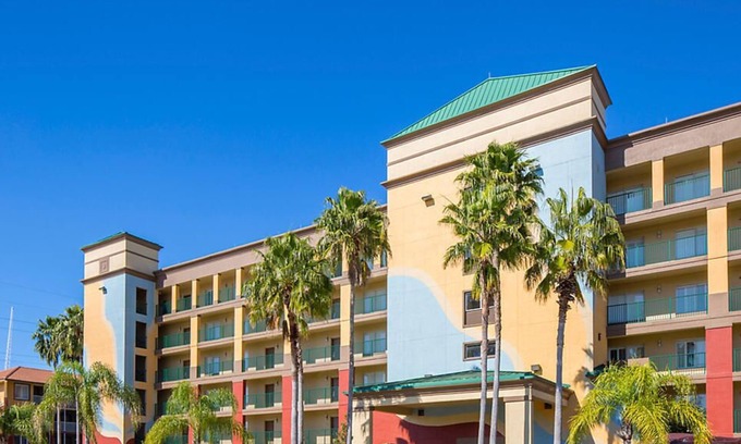 Florida Center Resort | Amazing Resort close to Disney World in the Sunshine State!
