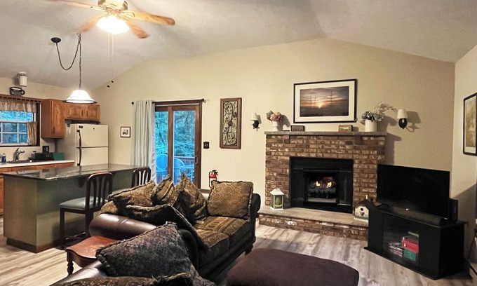 Bushkill House | Amazing Space in the Poconos - Escape to Wildlife & Colorful Foliage this Fall.
